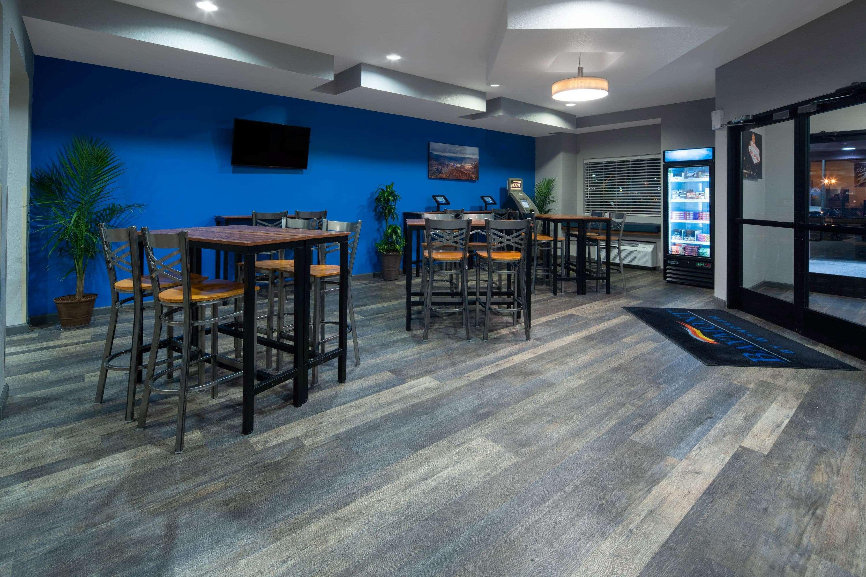 Baymont By Wyndham Las Vegas South Strip Bagian luar foto